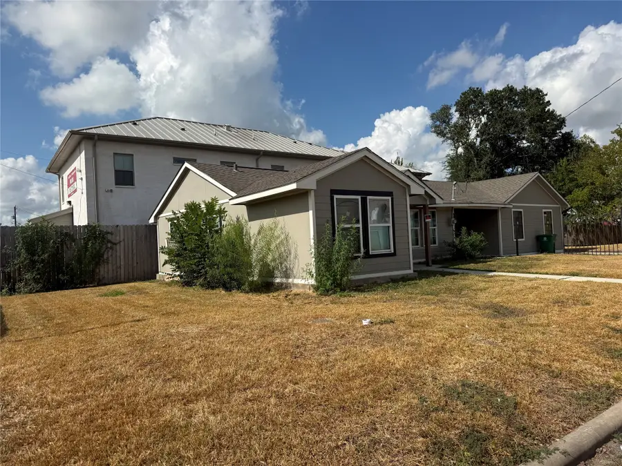 4718 Teton Street, Houston, TX 77033 - #3