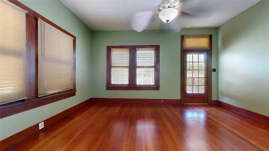 1711 Avenue M, Galveston, TX 77550 - #3