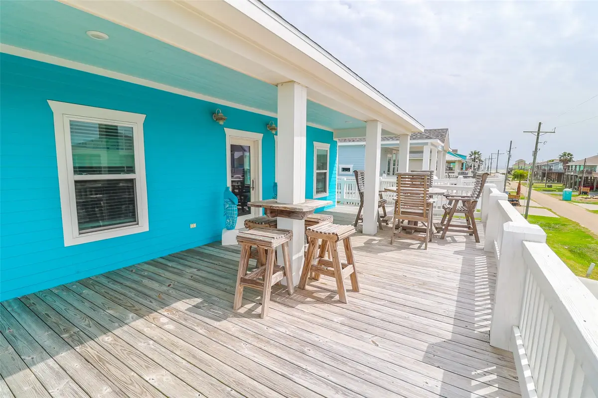 876 Palmetto Drive, Port Bolivar, TX 77650 - Image #1