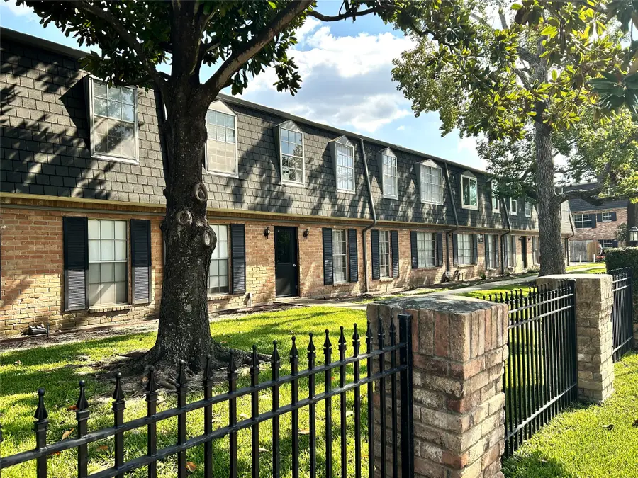 9001 Gaylord Street #4, Houston, TX 77024 - #3