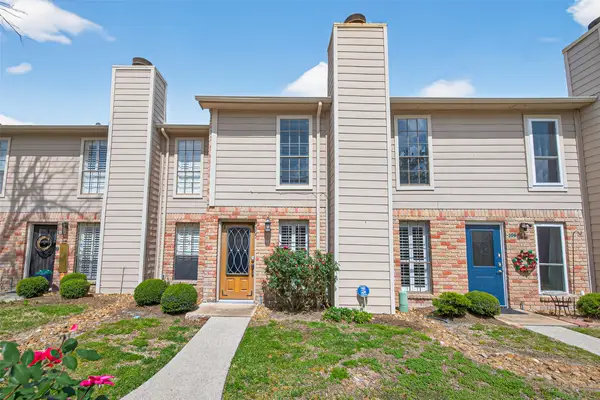6700 Richardson Road #305, Houston, TX 77069