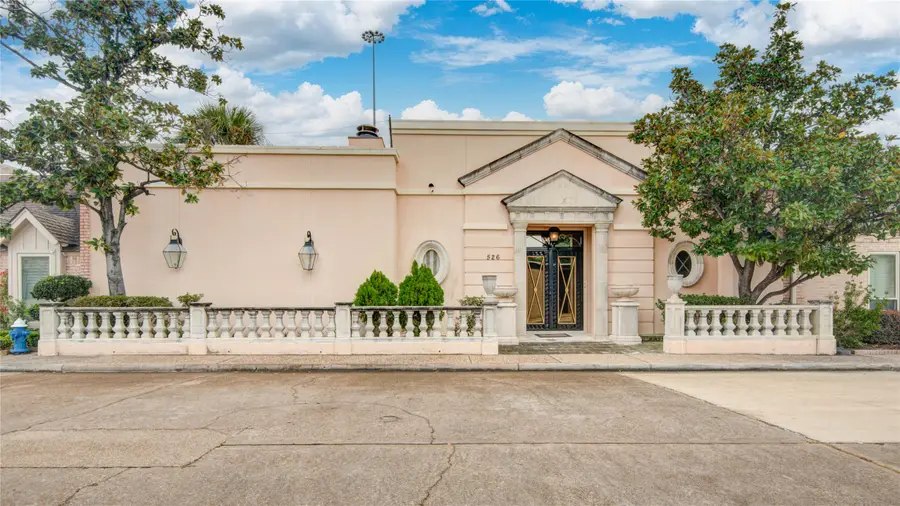 526 Bolton Place, Houston, TX 77024 - Image #3