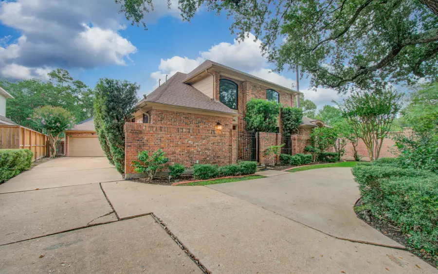 2 Hickory Shadows Drive, Houston, TX 77055 - #3