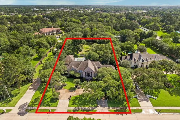 109 Sunset Drive, Friendswood, TX 77546