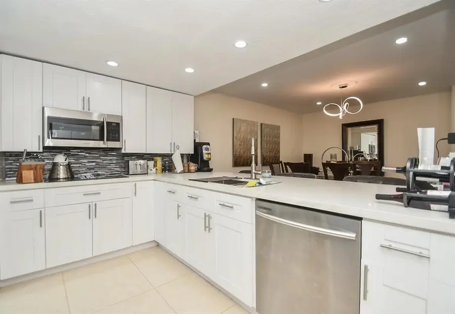 6304 Riverview Way, Houston, TX 77057 - Image #3