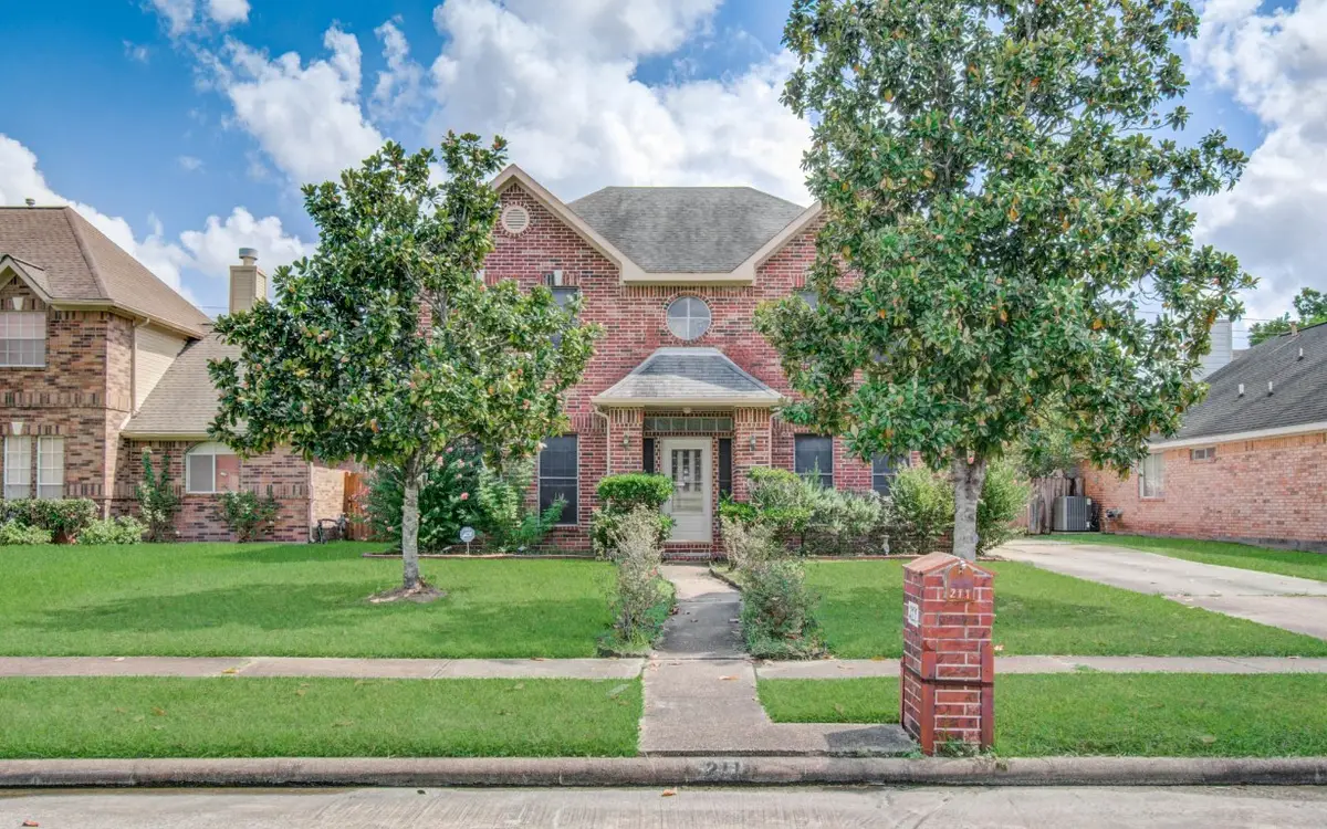 211 Squires Bend, Stafford, TX 77477 - #1