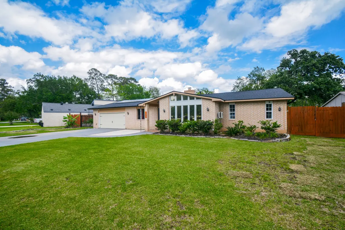 1402 Chestnut Ridge Rd, Kingwood, TX 77339 - #1