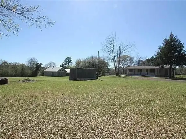943 State Highway 103 W, San Augustine, TX 75972
