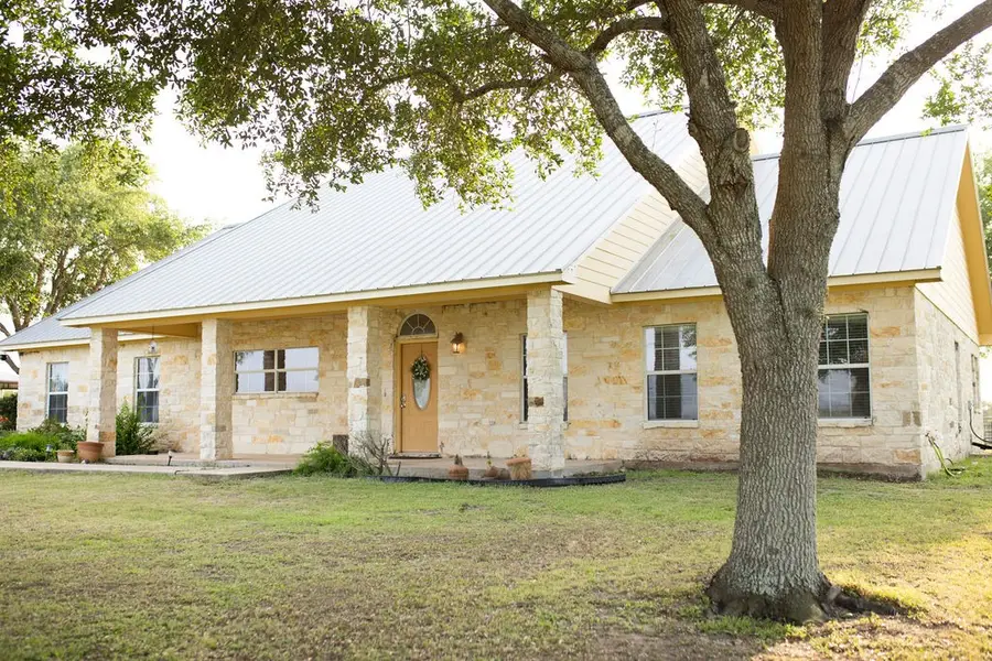 3240 Concrete Edgar Rd, Cuero, TX 77954 - #2