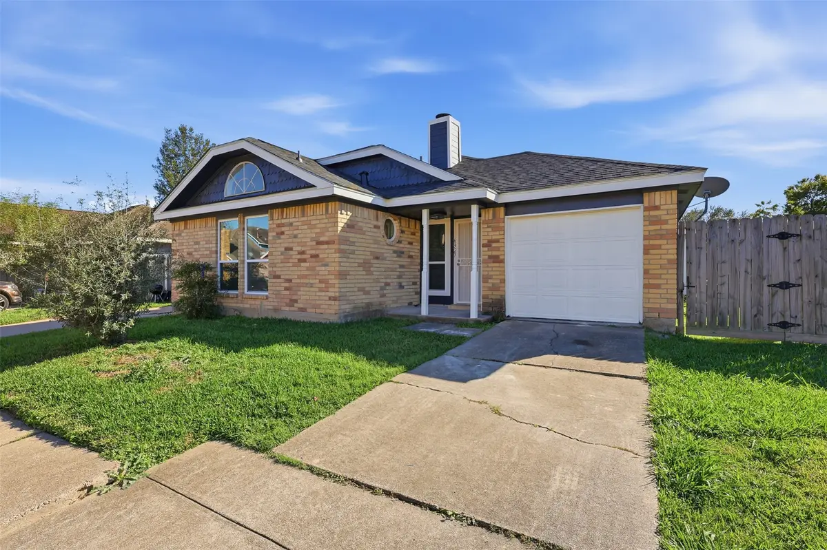 6327 Southwood Court N, Houston, TX 77035 - Image #1