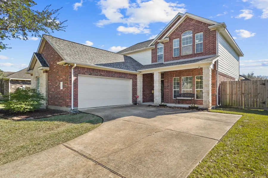 5810 Orchard Trail Drive, Pearland, TX 77581 - Image #2