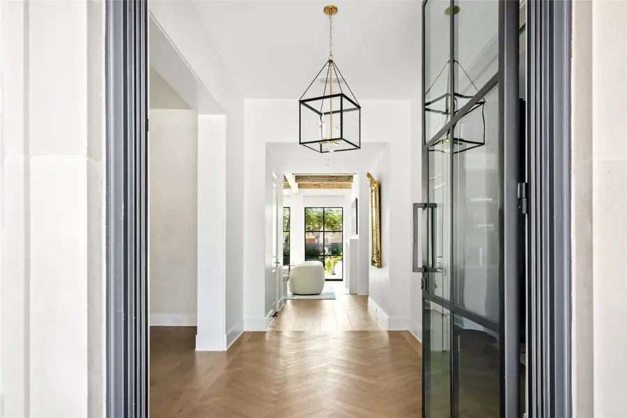 811 Creek Wood Way, Houston, TX 77024 - Image #2