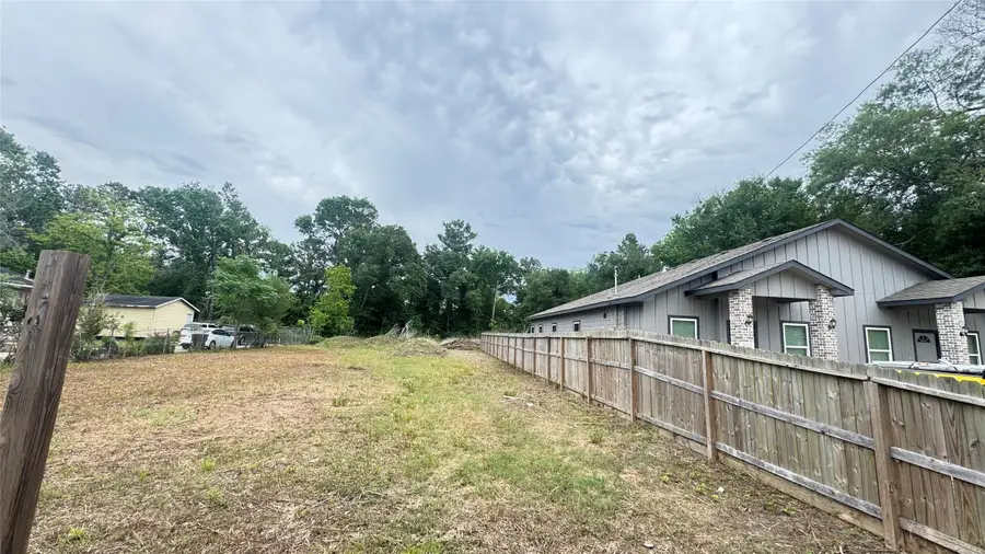 9016 Sherburne Street, Houston, TX 77016 - #3