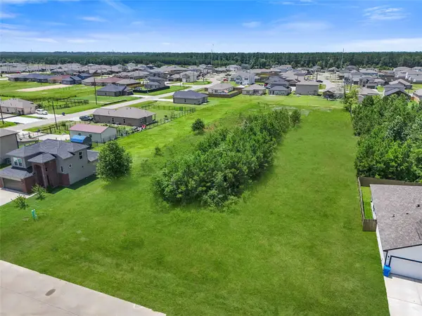 317 Road 5102, Cleveland, TX 77327