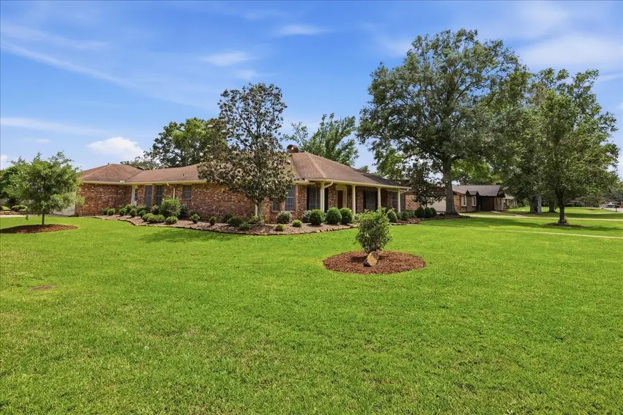 2201 Tall Oaks Drive, Orange, TX 77632 - #2