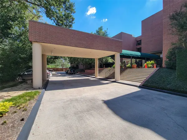 9333 Memorial Drive #414, Houston, TX 77024