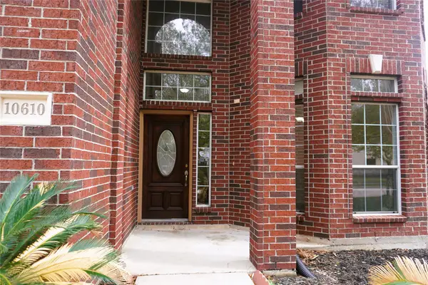 10610 Lyndon Meadows Drive, Houston, TX 77095