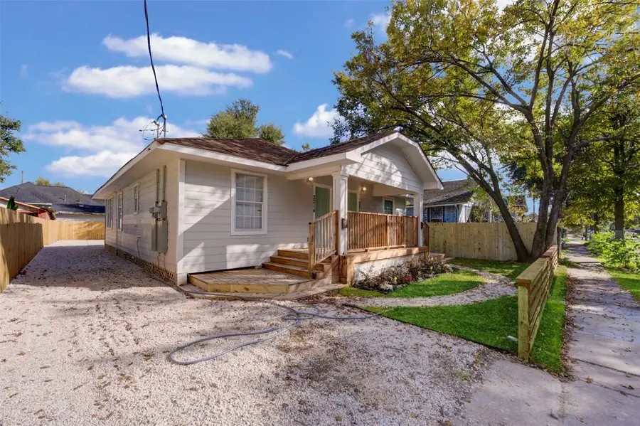2214 Mckee Street, Houston, TX 77009 - #2