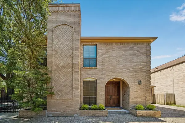 2522 Nantucket Drive #A, Houston, TX 77057