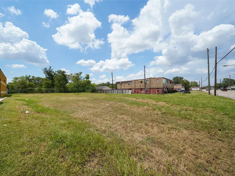 2810 Preston Ave Drive, Pasadena, TX 77502 - #2