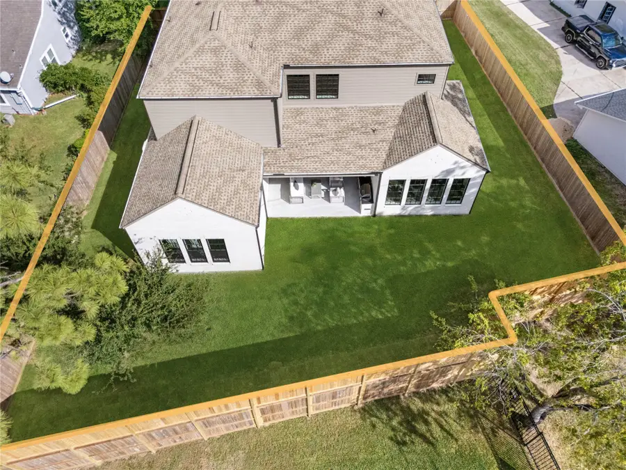 765 Sue Barnett Drive, Houston, TX 77018 - Image #3