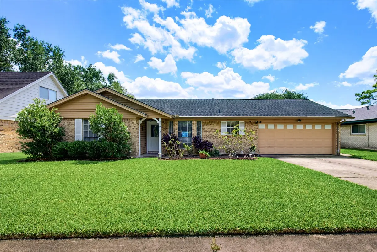 1912 Winding Creek Drive, Pearland, TX 77581 - #1