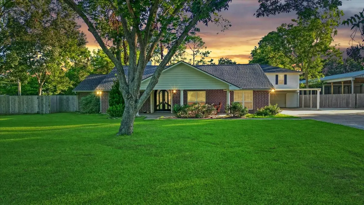 3755 County Road 949b, Alvin, TX 77511 - Image #1