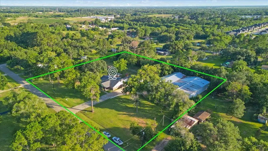 3755 County Road 949b, Alvin, TX 77511 - Image #2