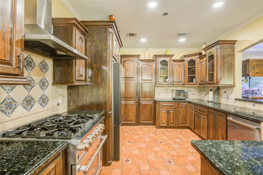 423 Elm Street, Freeport, TX 77541 - #3