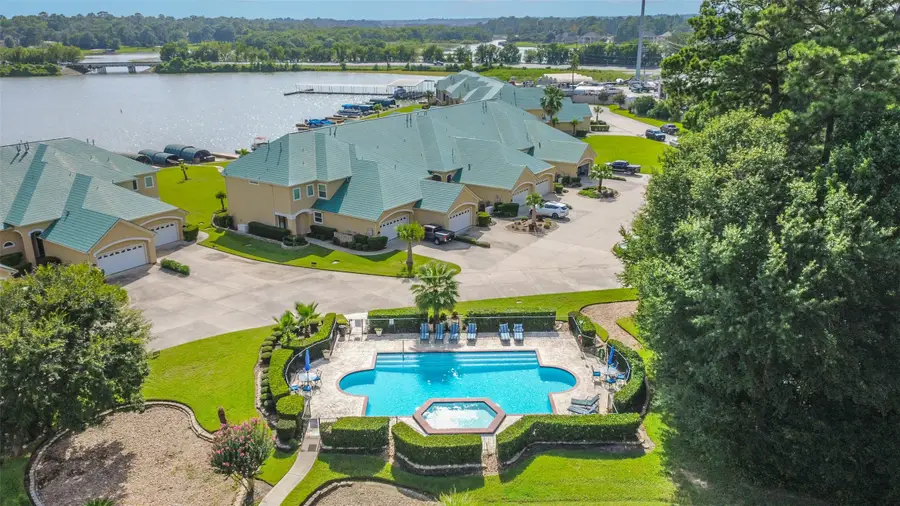 93 W Palm Boulevard, Montgomery, TX 77356 - #2