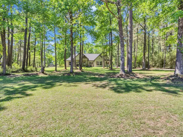 9 Prescott Drive, New Waverly, TX 77358