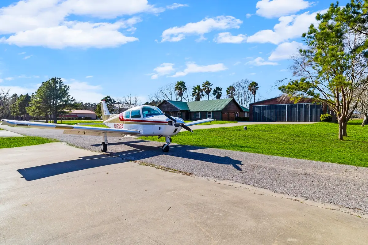 165 Taxiway Drive, Livingston, TX 77351 - #1