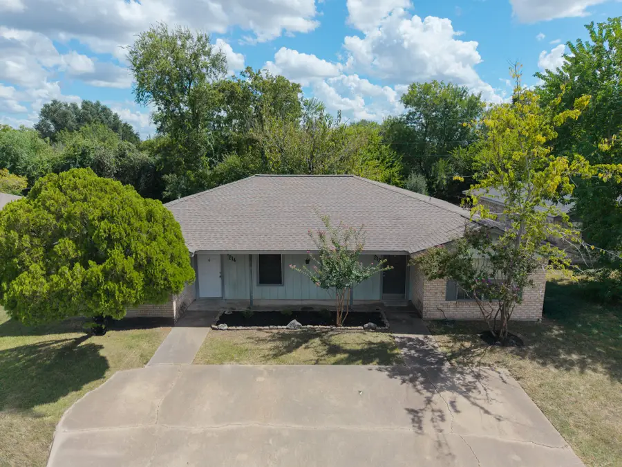 212-214 Yale Circle, College Station, TX 77840 - Image #3