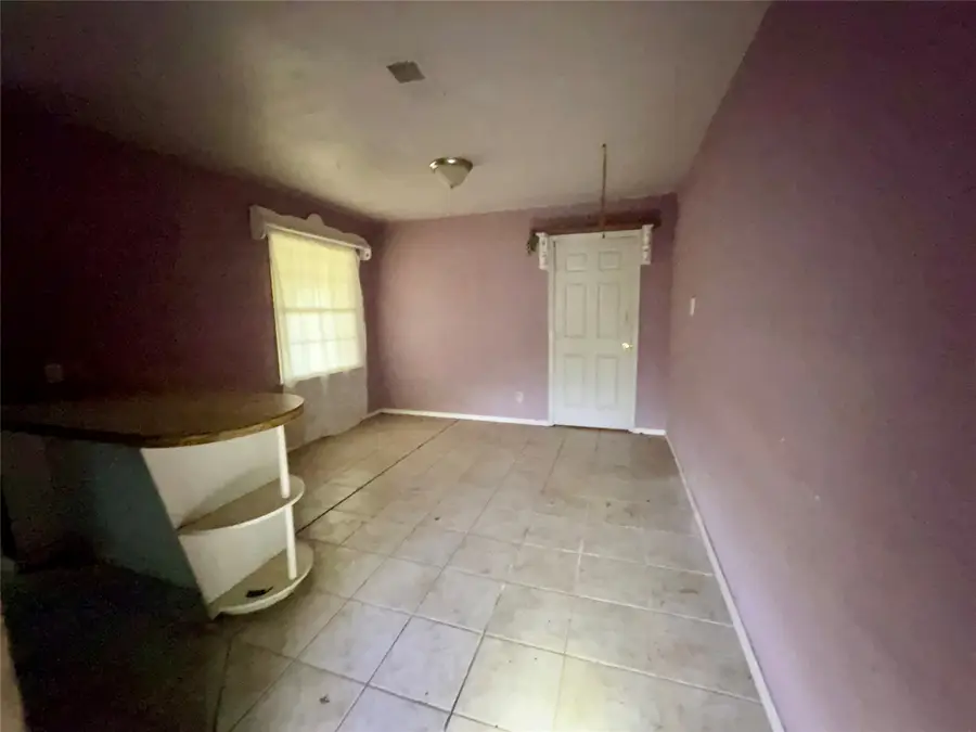 201 West Avenue, Pasadena, TX 77502 - #2