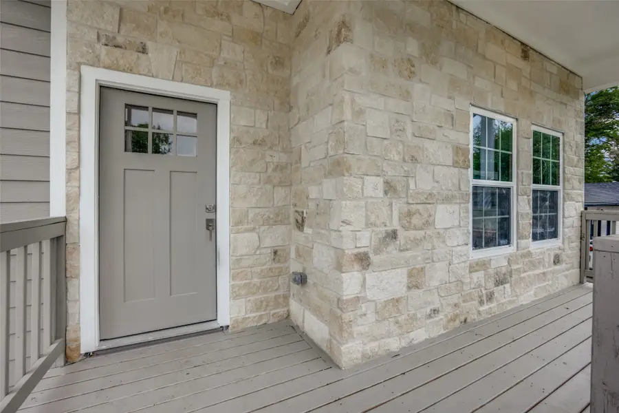 4927 E Ridge Creek Drive, Houston, TX 77053 - Image #2