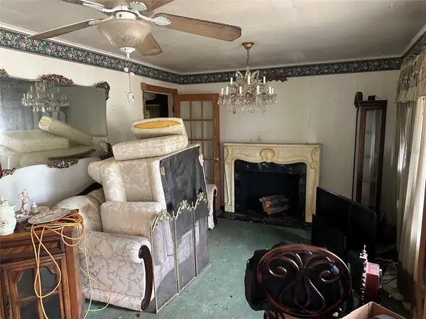 6022 Belarbor Street, Houston, TX 77033