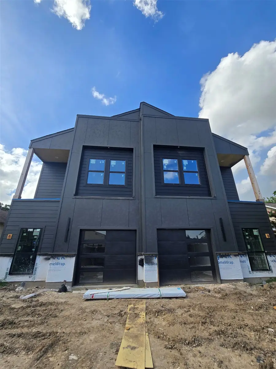 5416 Sonora Street #A-B, Houston, TX 77020 - #2