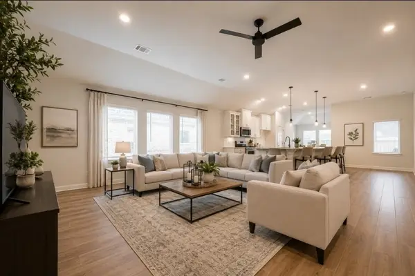 414 Zeus Mountains Drive, Crosby, TX 77532