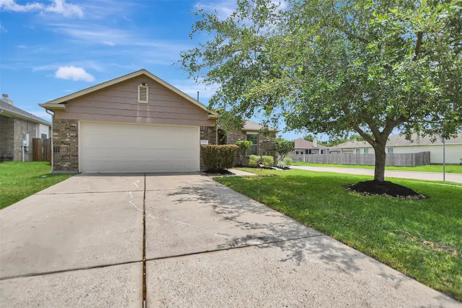 114 Mustang Stampede Drive, La Marque, TX 77568 - #3