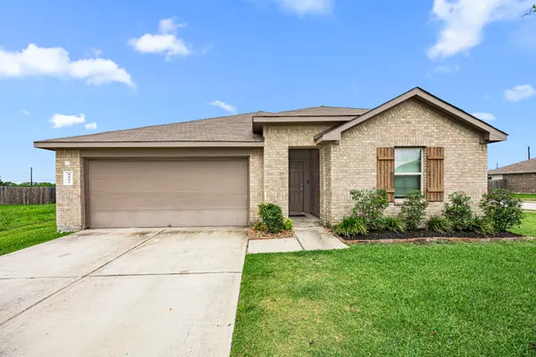8002 Tamarind Lane, Baytown, TX 77521