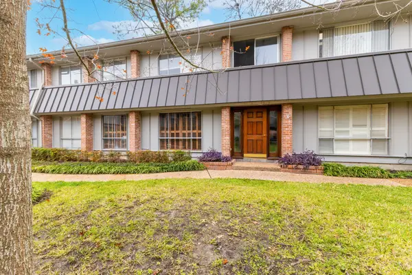 6472 Bayou Glen Road, Houston, TX 77057