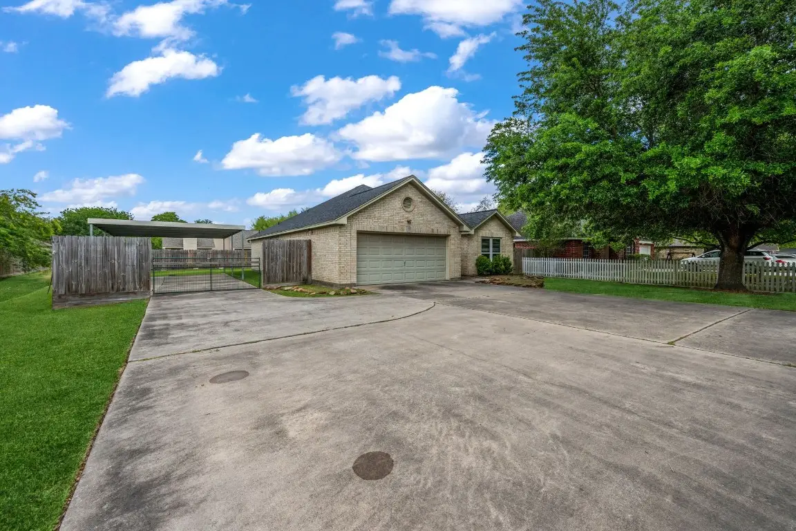 4019 N Fm 565 Road, Baytown, TX 77523 - #1