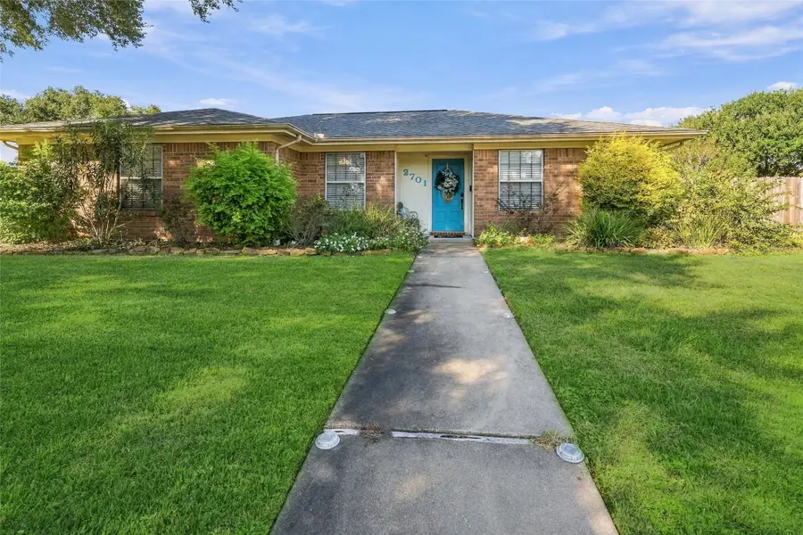 2701 Brook Bend Lane, El Campo, TX 77437 - #2