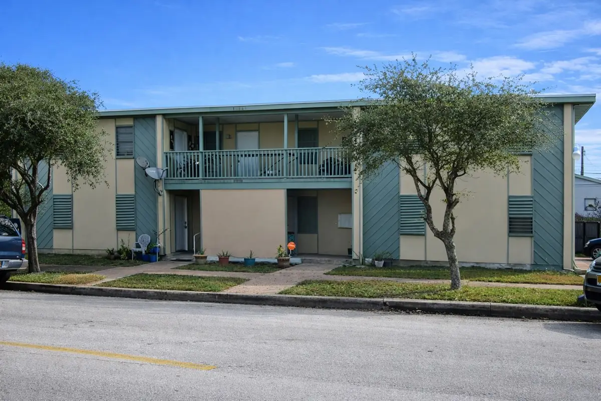 1908 33rd Street, Galveston, TX 77550 - Image #1
