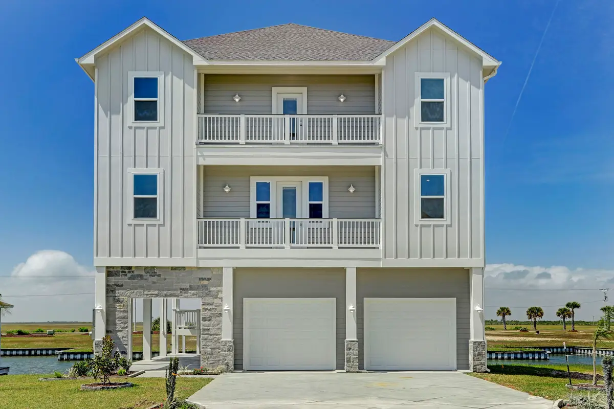 20 Largo, Hitchcock, TX 77563 - Image #1