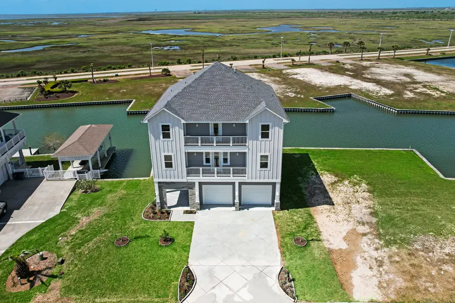 20 Largo, Hitchcock, TX 77563 - Image #2