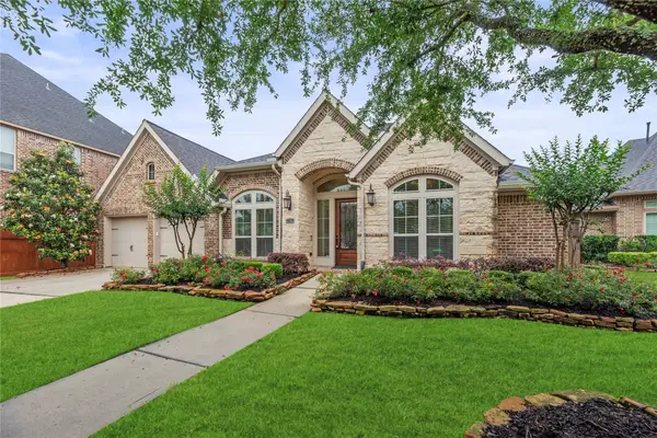 27602 Lakeway Trail Lane, Fulshear, TX 77441