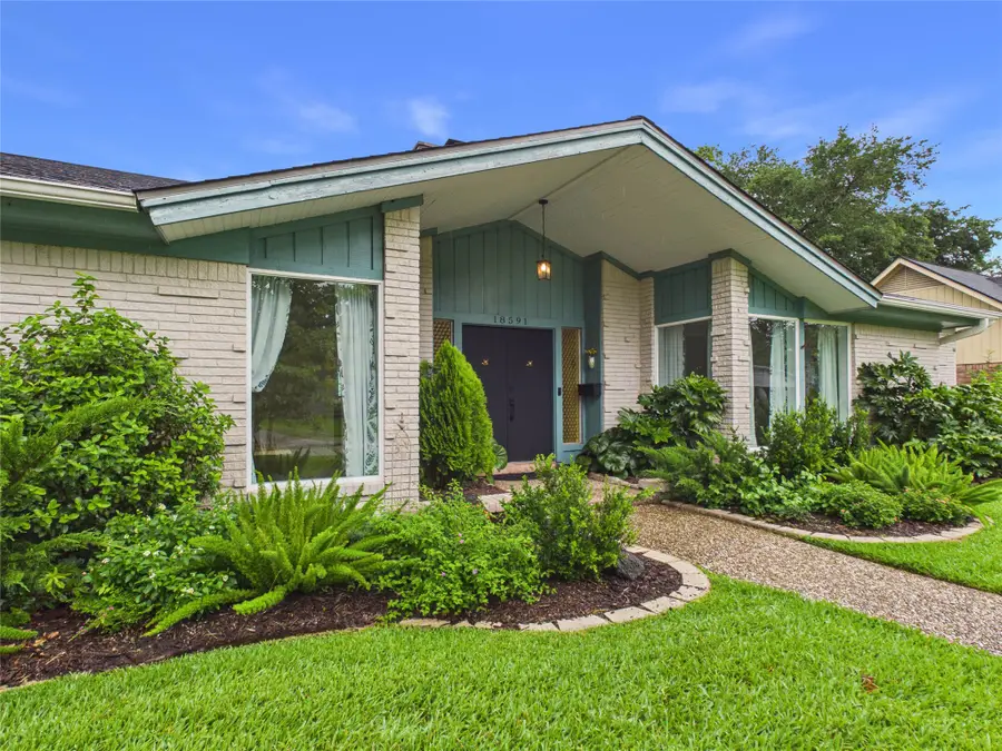 18591 Martinique Drive, Nassau Bay, TX 77058 - #2