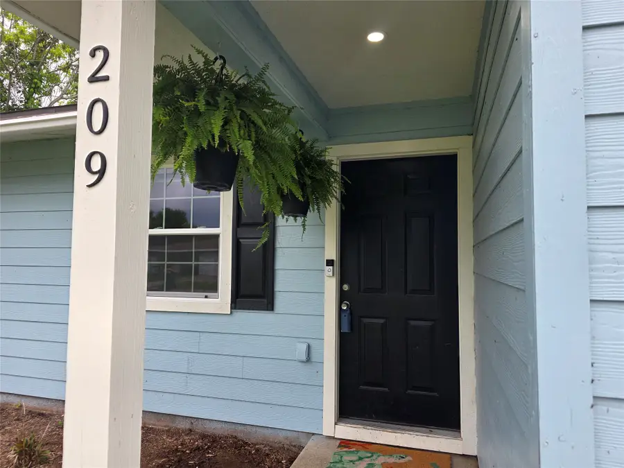 209 Franlee Street, La Marque, TX 77568 - #2