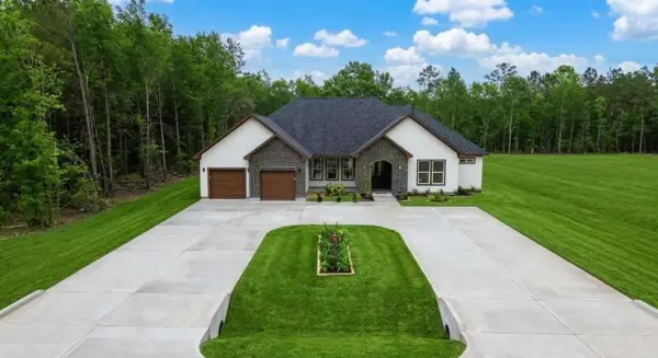 1324 Road 6604, Dayton, TX 77535